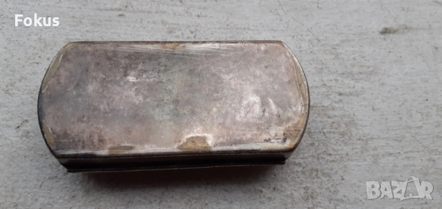 Стара кутийка за хапчета енфие - чеканка с маркировка, снимка 3 - Антикварни и старинни предмети - 53336772