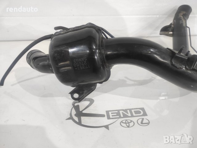 Тръба турбо Toyota Avensis Verso 2001-2009 1CD 17361-27050, снимка 2 - Части - 44478432