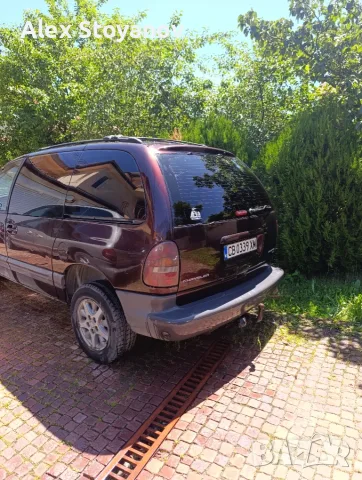 Chrysler Voyager 2.0 i газ/бензин, снимка 2 - Автомобили и джипове - 56015227