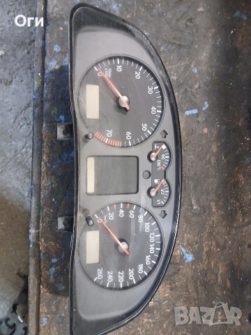 Километражно табло за Фолксваген Пасат В5 3B0 919 881G