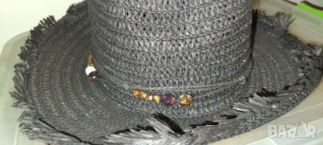 Шапка,капела, снимка 4 - Шапки - 30869478