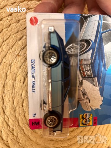 Hotwheels-82 Cadillac Seville, снимка 2 - Колекции - 42609515