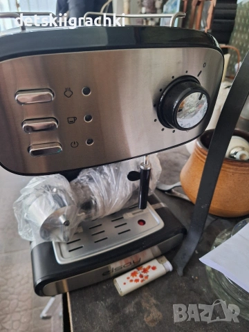 Кафе машина ElSay за еспресо и капучино – работи перфектно, много запазена, снимка 2 - Кафемашини - 54204637