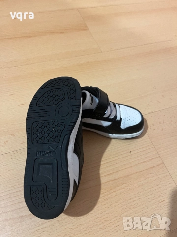 Детски маратонки Puma, снимка 3 - Детски обувки - 52636094