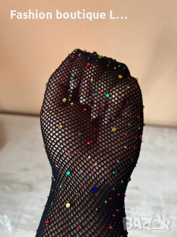 Нов черен мрежест чорапогащник с блестящи цветни камъчета 🖤