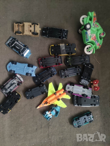 Продавам стари фигурки,играчки ,колички ,костенурките нинджи, снимка 10 - Коли, камиони, мотори, писти - 43374381