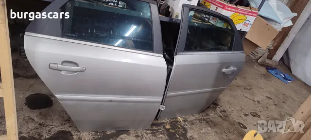 Врати предни задни Opel Vectra C хечбек - 90лв, снимка 5 - Части - 48801471