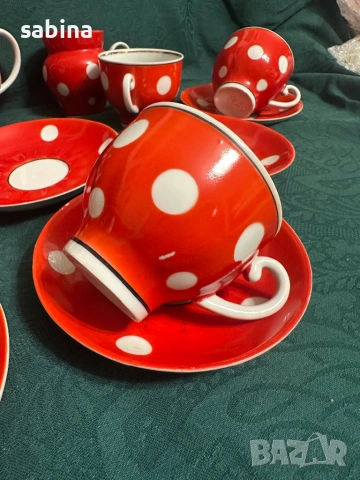 Съветски сервиз Барановски завод. Червен с бели точки, снимка 10 - Сервизи - 53218445