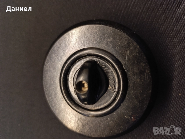 Стар бакелитен ключ за лампа Елпром, снимка 2 - Антикварни и старинни предмети - 52429967