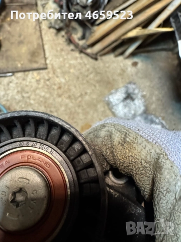 Оригинален обтегач и ролка на паразитният ремък двигател Mercedes 2.2cdi само за 50лв. 6512001370, снимка 8 - Части - 52544142