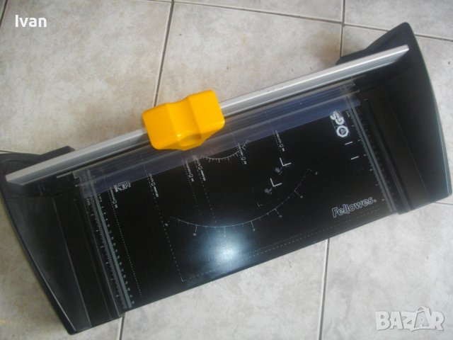 66см-Голяма Гилотина/Резачка За Хартия-А3-А6-Резец Видиран-ф50мм-Отлична-GAMMA, снимка 3 - Други инструменти - 37418553