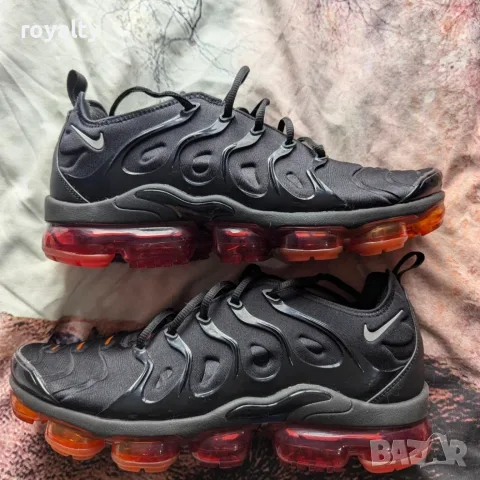 Nike Air VaporMax Plus Цвят- Черно с Червено Нови Мъжки Маратонки Найк с Кутия 