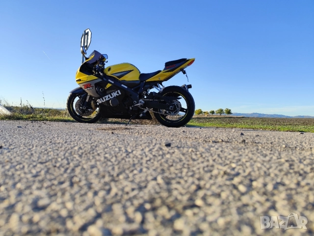 Suzuki GSXR 750 K4, снимка 3 - Мотоциклети и мототехника - 52226217