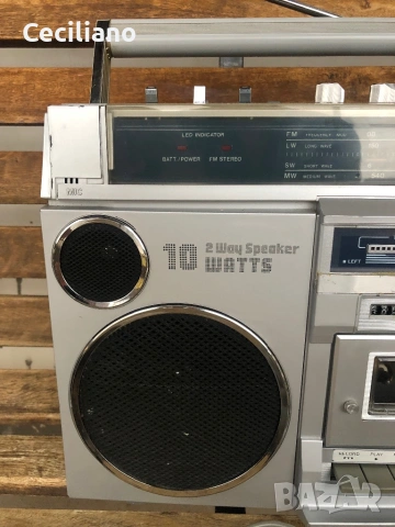 Радиокасетофон  Club 6001(Germany)!, снимка 2 - Радиокасетофони, транзистори - 53266168