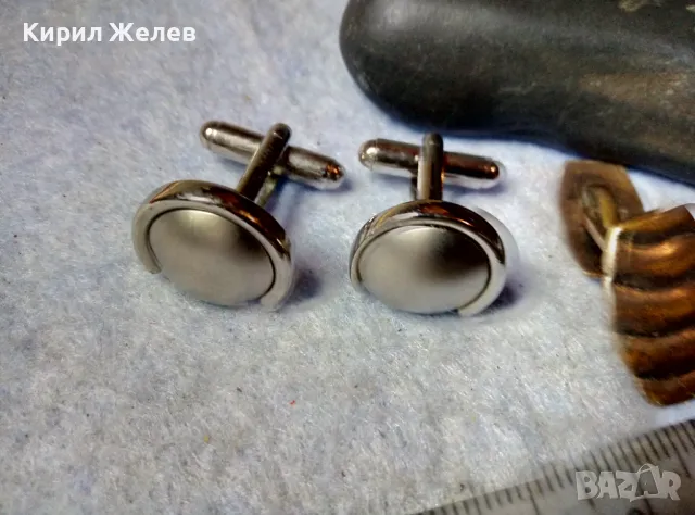 Старинни ПОЗЛАТЕНИ МЕДНИ БУТОНЕЛИ с БОНУС Още ЕДНИ НОВИ СРЕБРИСТИ БУТОНЕЛИ Лот РЕТРО КОПЧЕТА 48892, снимка 9 - Антикварни и старинни предмети - 48818776