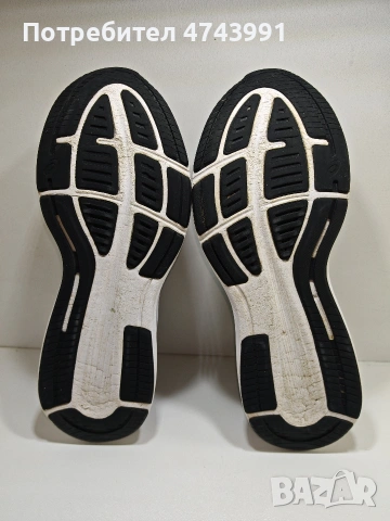 Оригинални маратонки Asics RoadHawk FF в отлично състояние, снимка 5 - Маратонки - 54231112