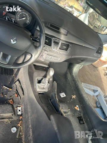 Renault Laguna 3 на части 1.5 дци 81кв 110кс., снимка 8 - Части - 53179392
