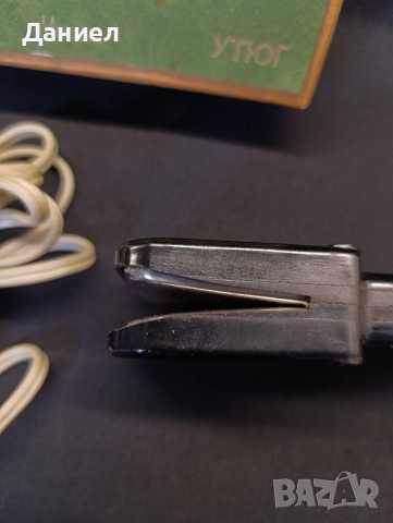 Съветска ютия за ръбове на панталони., снимка 3 - Антикварни и старинни предмети - 52919251