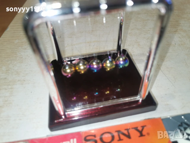 Люлката на Нютон хамелеон 9х9х8см 1601261335, снимка 11 - Колекции - 53121039