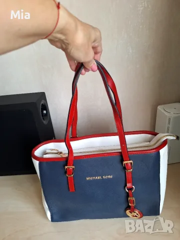 Продавам дамска чанта , снимка 3 - Чанти - 56293037