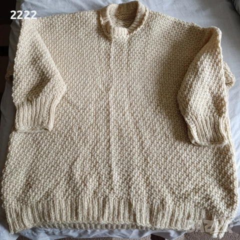 Продавам ръчно плетена вълнена блуза, снимка 3 - Блузи с дълъг ръкав и пуловери - 53272416