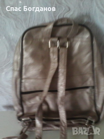 Продавам дамска раница, снимка 2 - Раници - 51700066