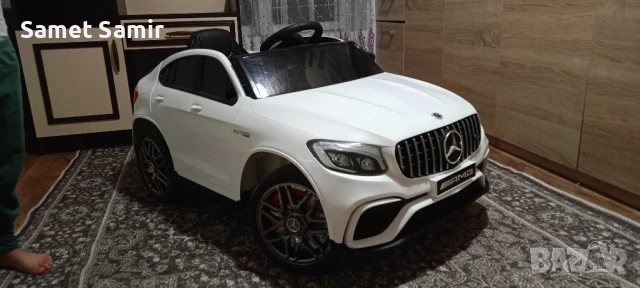 Децка електрическа кола в перфектно състояние работи 