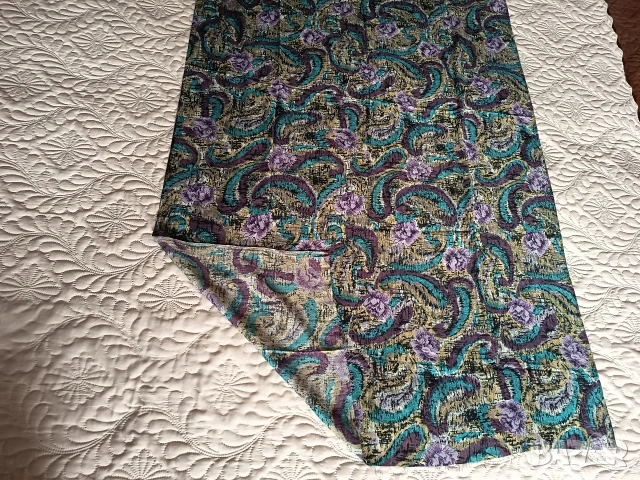 Плат 155Х90см., снимка 3 - Платове и дамаски - 53917375