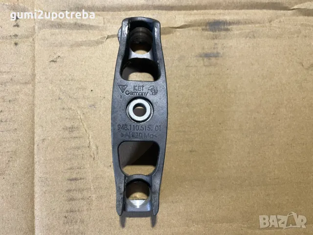 Държач Инжектор 94811051501 Porsche Cayenne 957 4,8I V8 2007