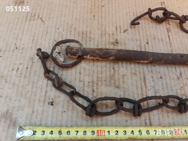 кован възрожденски клин, окова за животни , снимка 3 - Антикварни и старинни предмети - 37015251
