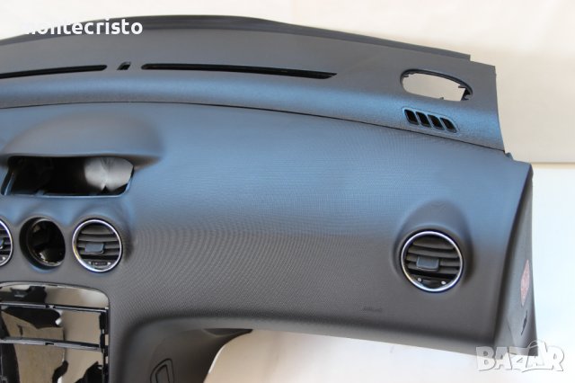 Арматурно табло Peugeot 308 (2007-2013г.) / Десен airbag Пежо 308, снимка 2 - Части - 37064137