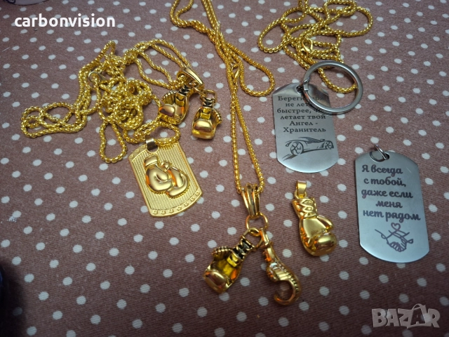 Боксови ръкавици медальони, снимка 3 - Колиета, медальони, синджири - 51949094