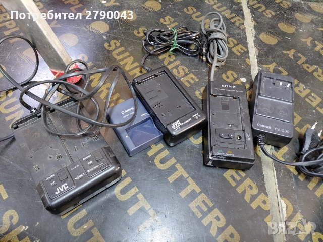 зарядно JVC, снимка 5 - Батерии, зарядни - 52645999