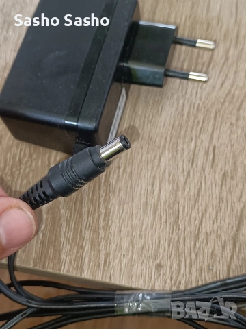 адаптер , снимка 2 - Кабели и адаптери - 54310585