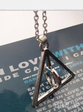 Колие Хари Потър Harry Potter Triangle Даровете на смъртта, снимка 12 - Колиета, медальони, синджири - 28621720