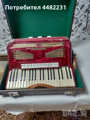 Продавам Немски акордеон Баркароле Проминенз2 4гласа 120баса, снимка 2 - Акордеони - 52596128