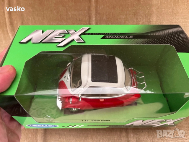 Welly 1:18 BMW, снимка 3 - Колекции - 52453612