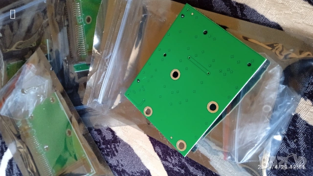 НОВ mSATA to 2,5" SATA half size преходник от микро сата m sata към сата за лаптоп 2,5 " инча, снимка 3 - Твърди дискове - 54236255