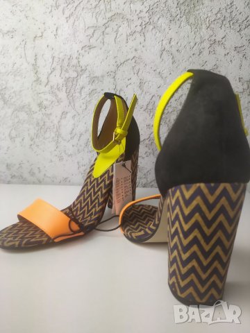 Дамски сандали на ток Reserved , снимка 4 - Дамски обувки на ток - 40819150