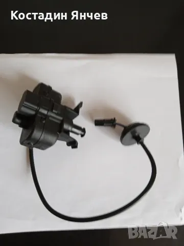 Заключващ механизъм за резервоара на VW, Scoda , снимка 4 - Части - 48070949