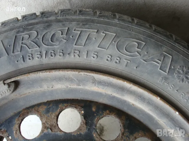 Зимни гуми с джанти 185/65/15, снимка 8 - Гуми и джанти - 49604466