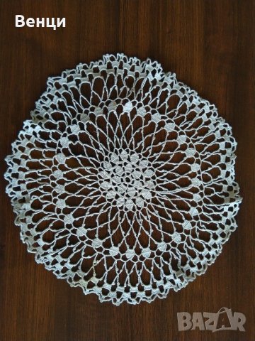 Плетива, салфетки, каре, декорация на една кука, снимка 2 - Декорация за дома - 31096048