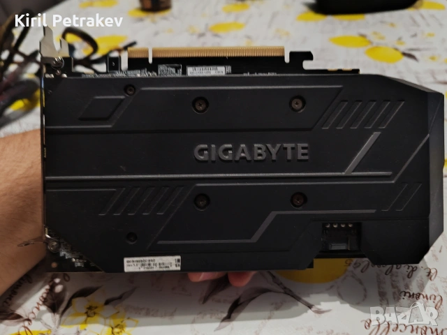 Gigabyte GTX 1660 Super OC, снимка 4 - Видеокарти - 54077628