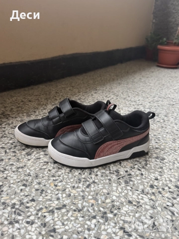 Продавам детски маратонки PUMA