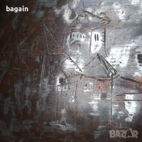 Уникален съд от замък.