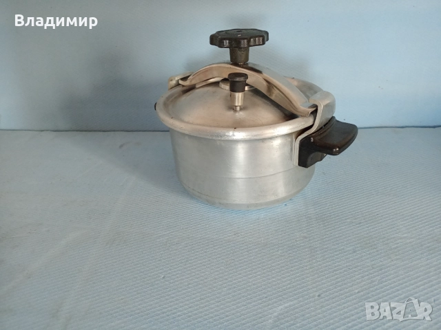Тенджера под налягане, снимка 3 - Фен артикули - 19914888