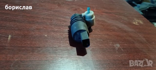 Помпичка миячно за голф 4 , снимка 3 - Части - 42145777