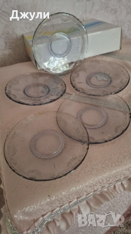 Сервиз десертен /цветно стъкло