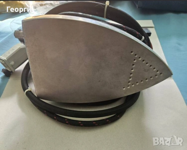 Продавам професионална ютия за гладене, в перфектно състояние., снимка 2 - Ютии - 54120468