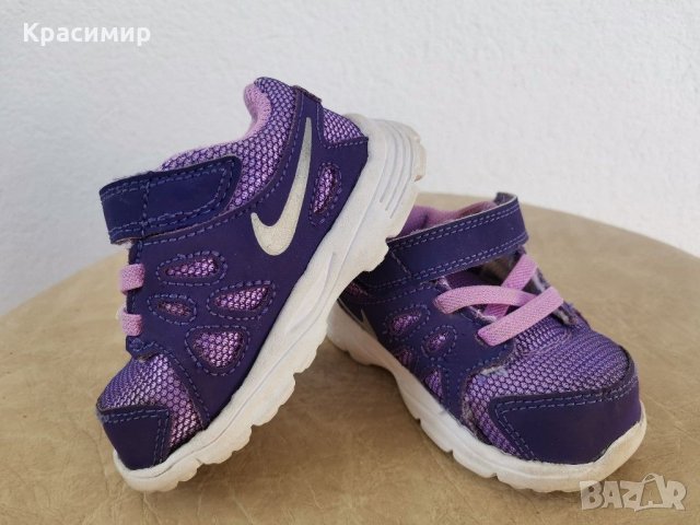 Детски маратонки Nike Revolution 2, снимка 4 - Детски маратонки - 30160918